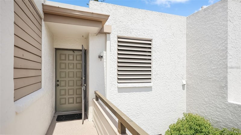 303 Springdale Dr #303, Bradenton, FL 34210