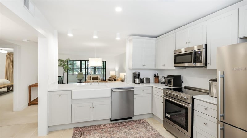 303 Springdale Dr #303, Bradenton, FL 34210