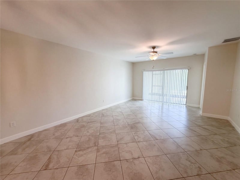 5319 Stoic Vale Dr, Wimauma, FL 33598