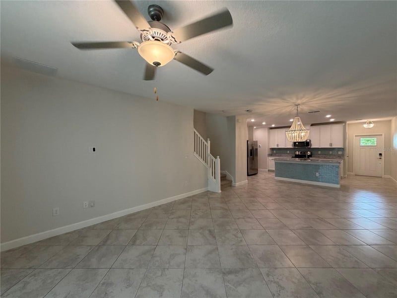 5319 Stoic Vale Dr, Wimauma, FL 33598