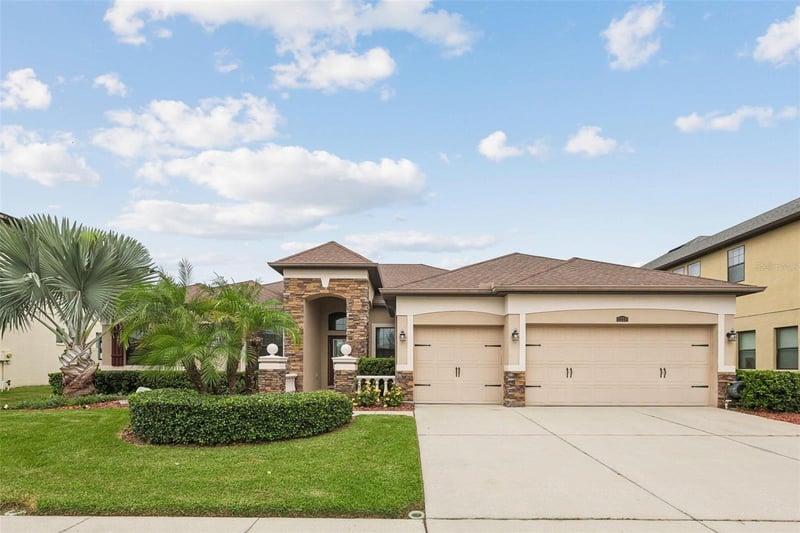 2229 Gwynhurst Blvd, Wesley Chapel, FL 33543
