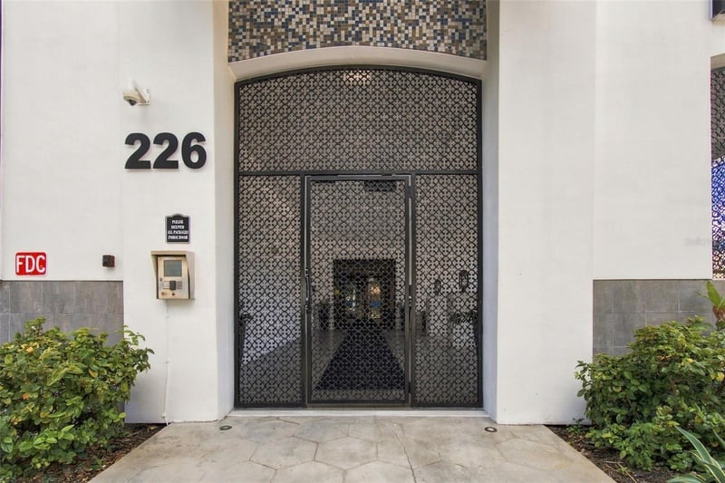 226 5th Ave N #M05, St Petersburg, FL 33701