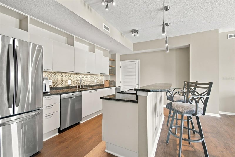 226 5th Ave N #M05, St Petersburg, FL 33701