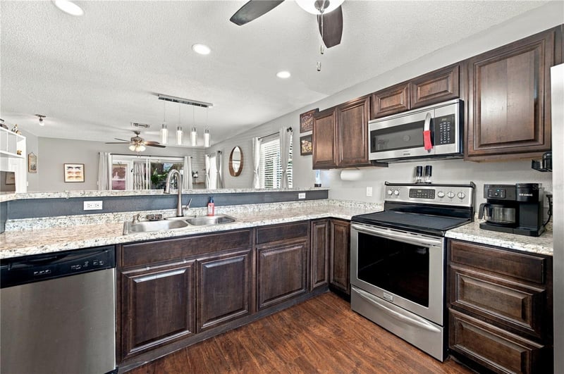 2245 Alden Ln #F, Palm Harbor, FL 34683