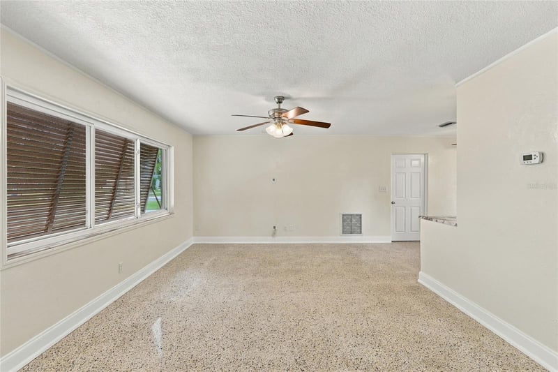 10473 Cirimoya Ln, Seminole, FL 33772