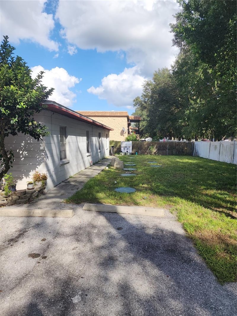2501 Irene St, Lutz, FL 33549