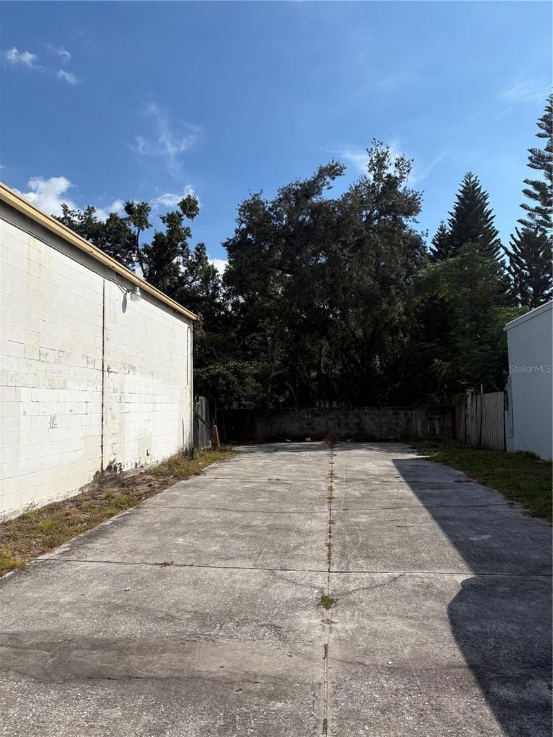 1808 W Waters Ave, Tampa, FL 33604