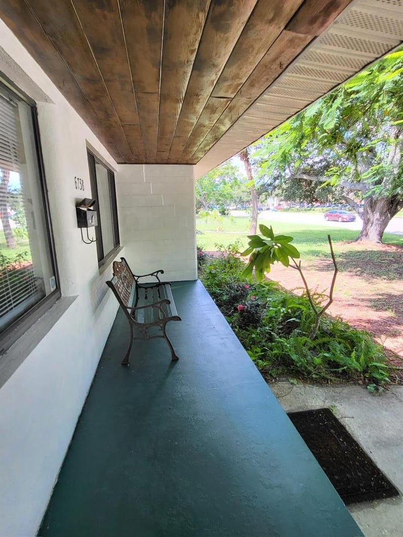 6738 5th Ave N, St Petersburg, FL 33710