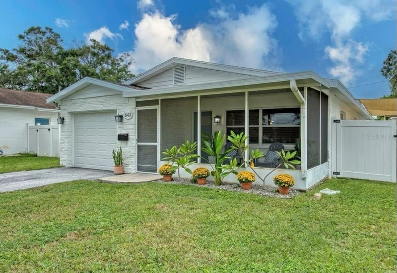 643 Southwest Blvd N, St Petersburg, FL 33703