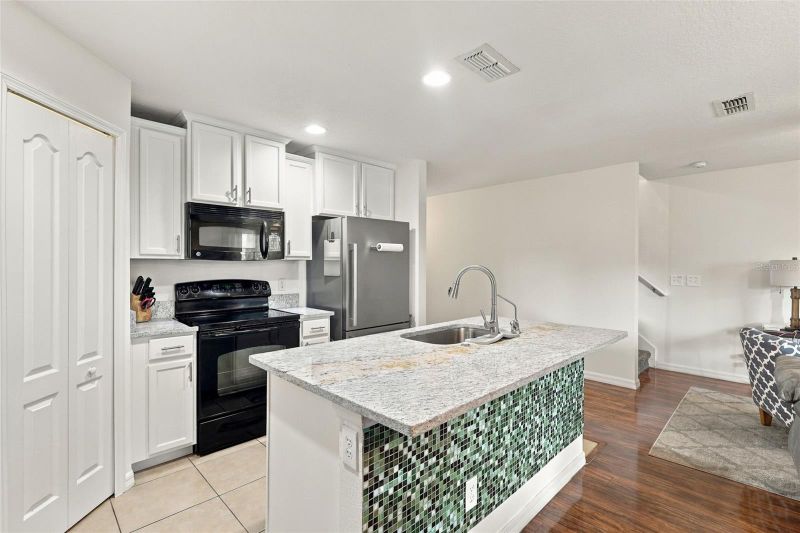6431 Windsor Lakes Cir, Sanford, FL 32773