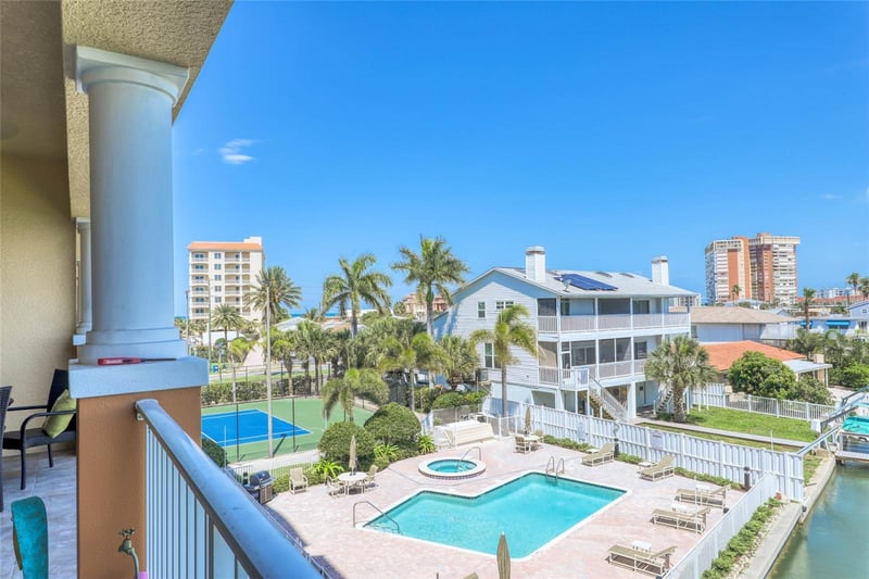17715 Gulf Blvd #303, Redington Shores, FL 33708