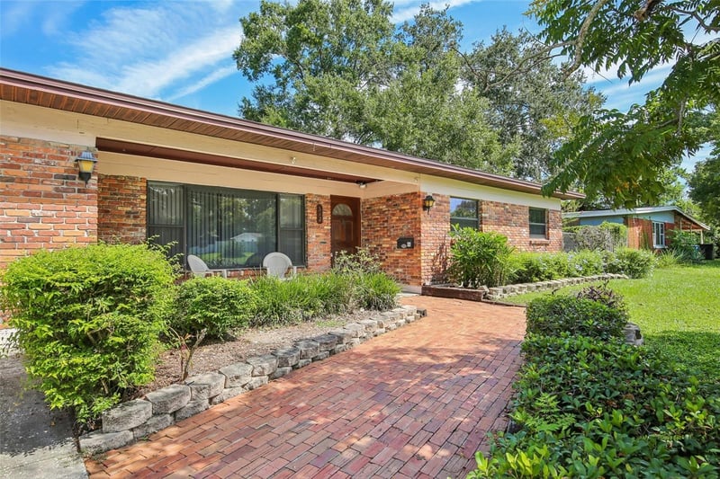 512 White Oak Ave, Brandon, FL 33510