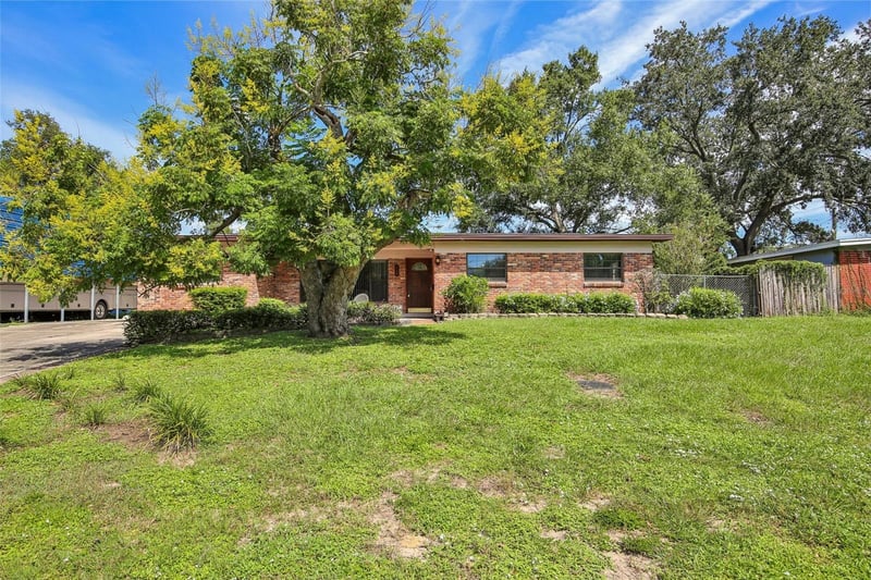 512 White Oak Ave, Brandon, FL 33510