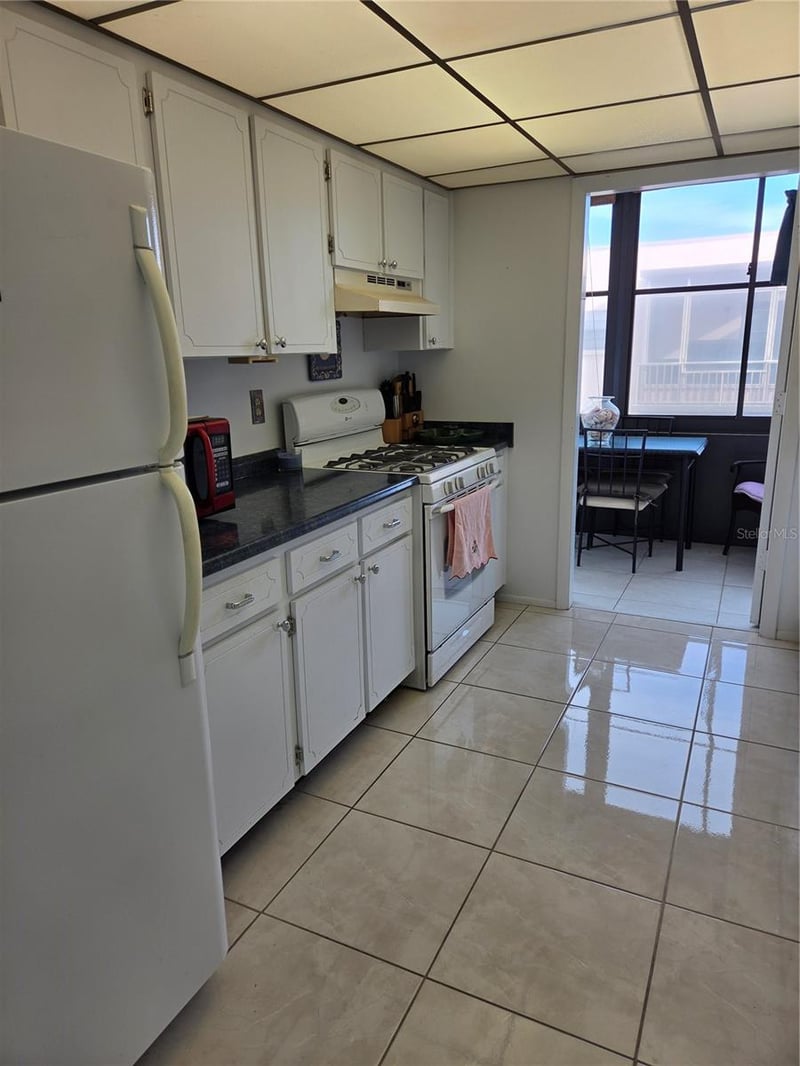 5969 Terrace Park Dr N #305, St Petersburg, FL 33709