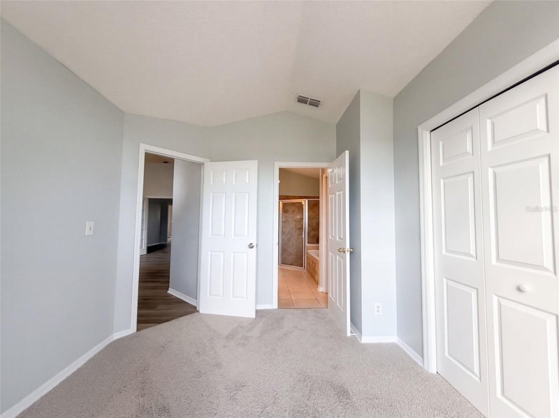 9703 Glenpointe Dr, Riverview, FL 33569