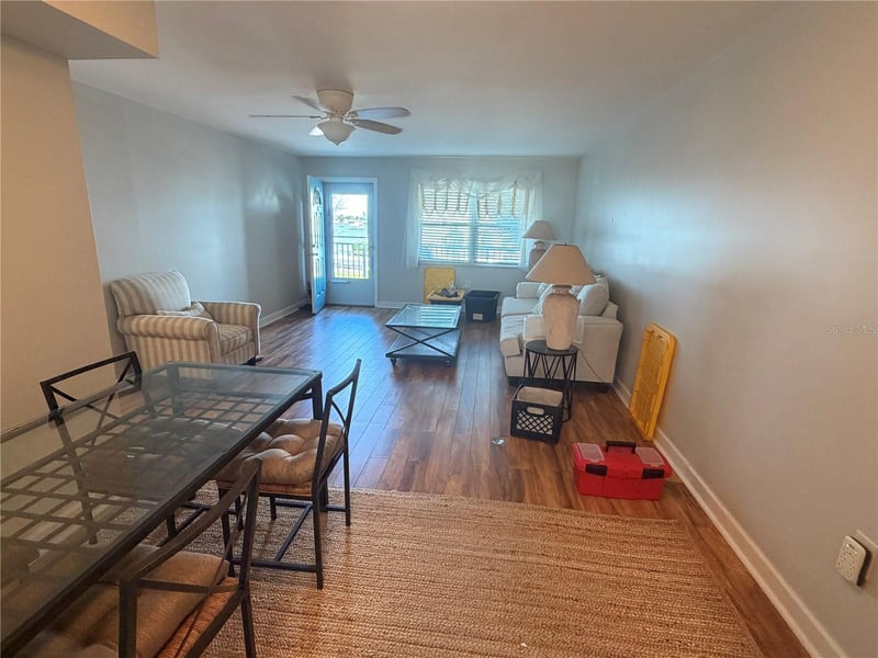 1893 Shore Dr S #216, South Pasadena, FL 33707