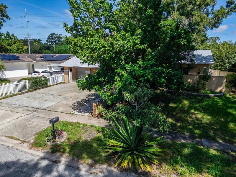 7003 Summerbridge Dr, Tampa, FL 33634