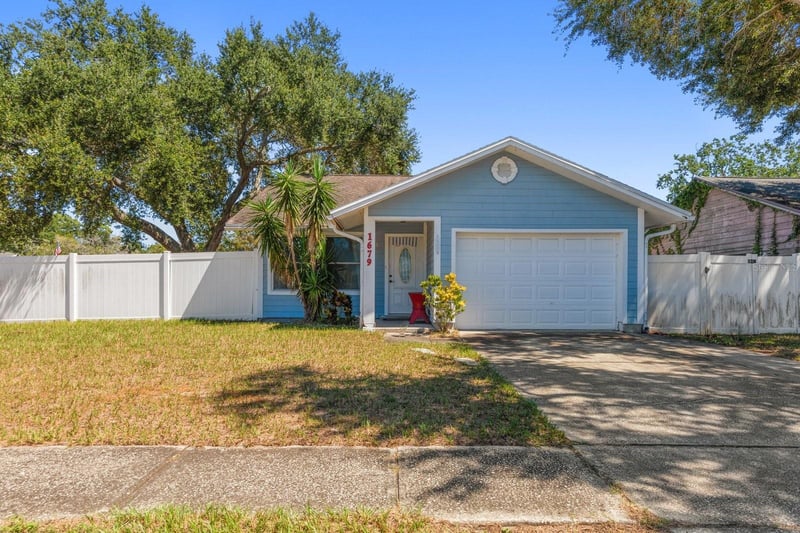 1679 Needles Ln W, Largo, FL 33771