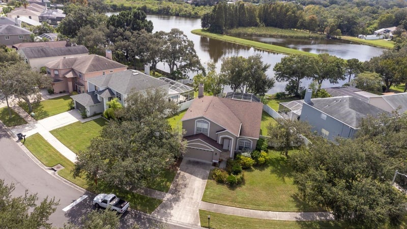 1750 Split Fork Dr, Oldsmar, FL 34677