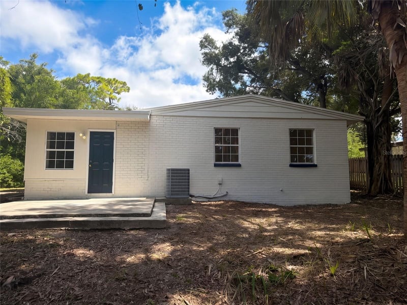 1610 Stevensons Dr, Clearwater, FL 33755