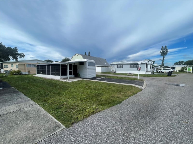 3275 26 Th Ave E #84, Bradenton, FL 34208