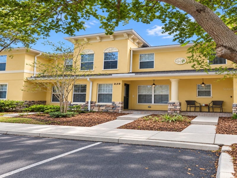239 Castlekeeper Pl, Valrico, FL 33594