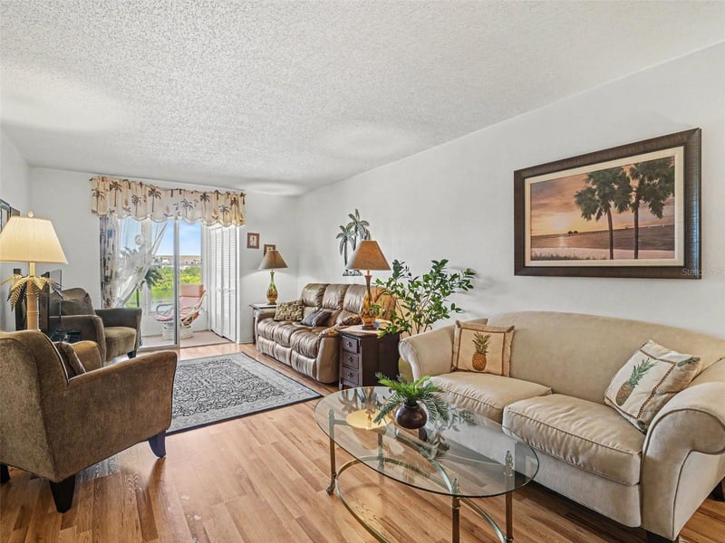 3785 Lake Bayshore Dr #H-405, Bradenton, FL 34205