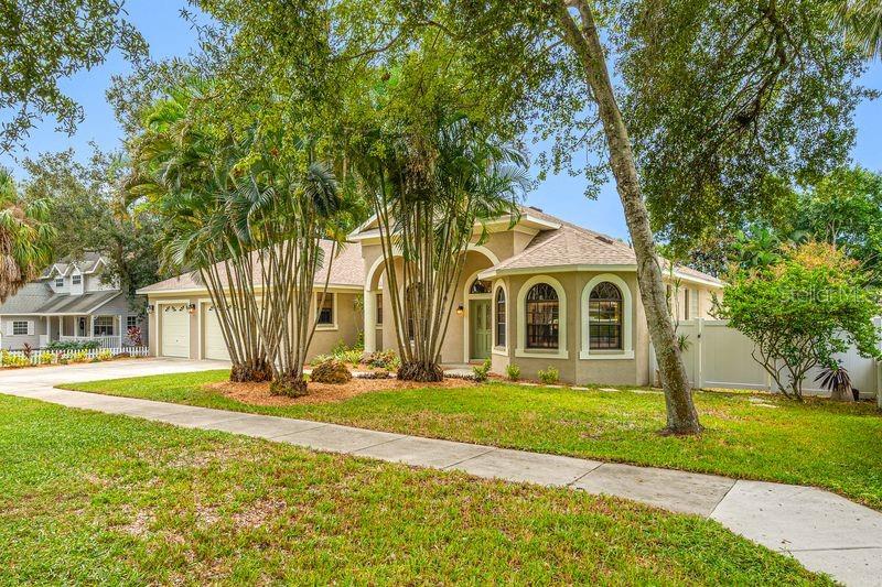 114 Irwin St E, Safety Harbor, FL 34695