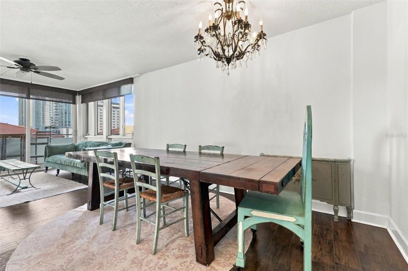 470 3rd St S #602, St Petersburg, FL 33701