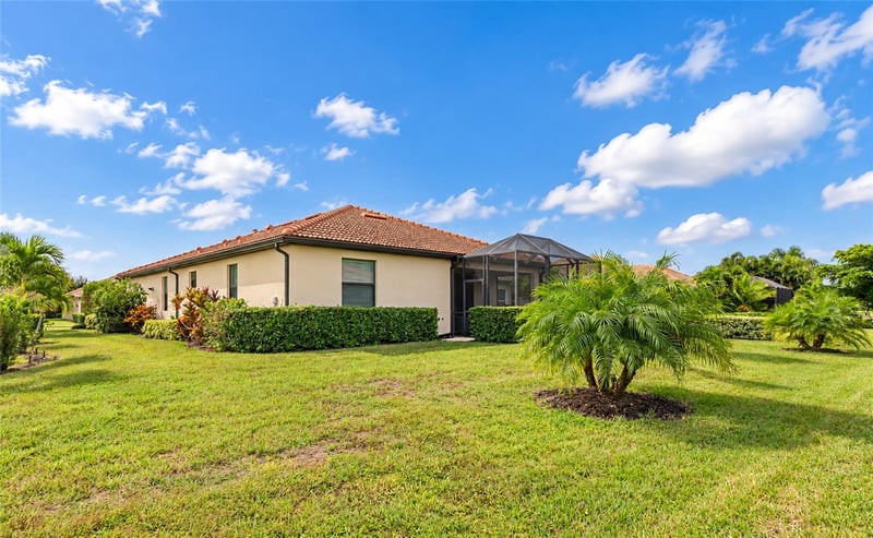 4761 Royal Dornoch Cir, Bradenton, FL 34211