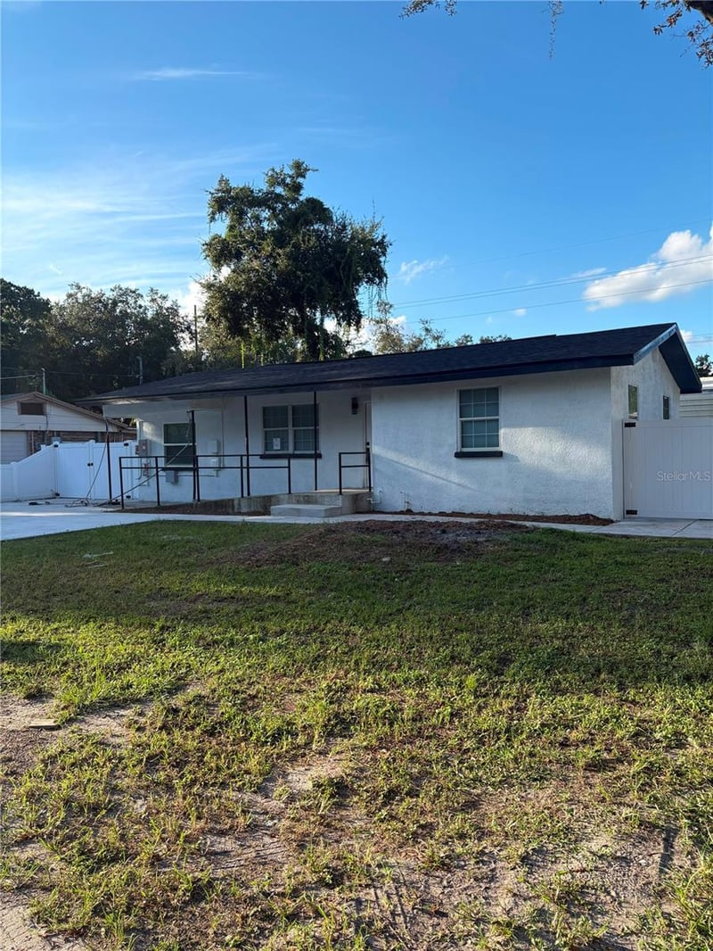 122 E 130th Ave, Tampa, FL 33612