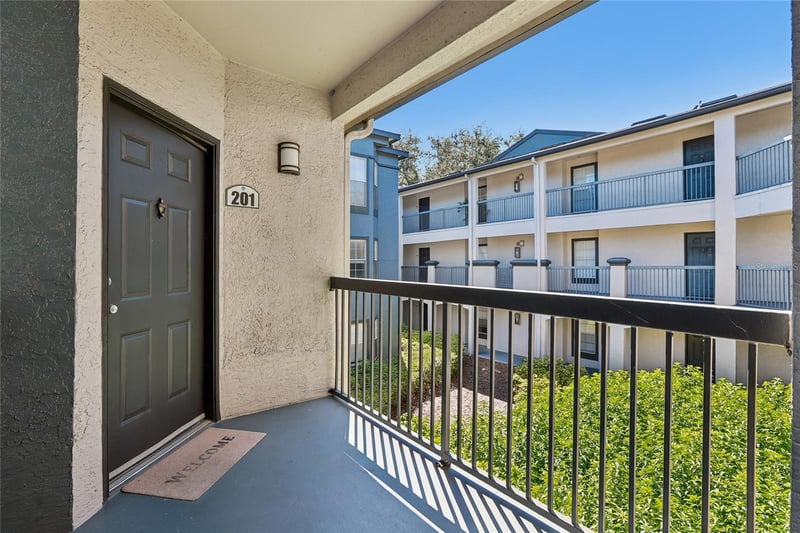 13110 Arbor Isle Dr #201, Temple Terrace, FL 33637