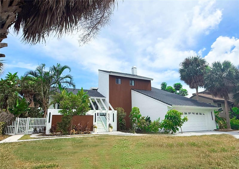 807 2nd Ave S, Tierra Verde, FL 33715