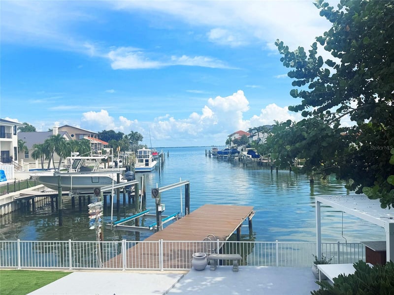807 2nd Ave S, Tierra Verde, FL 33715