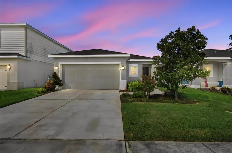 10359 Hawks Landing Dr, Land O Lakes, FL 34638