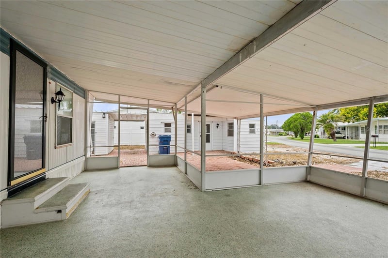 37234 Carol Ave, Zephyrhills, FL 33542