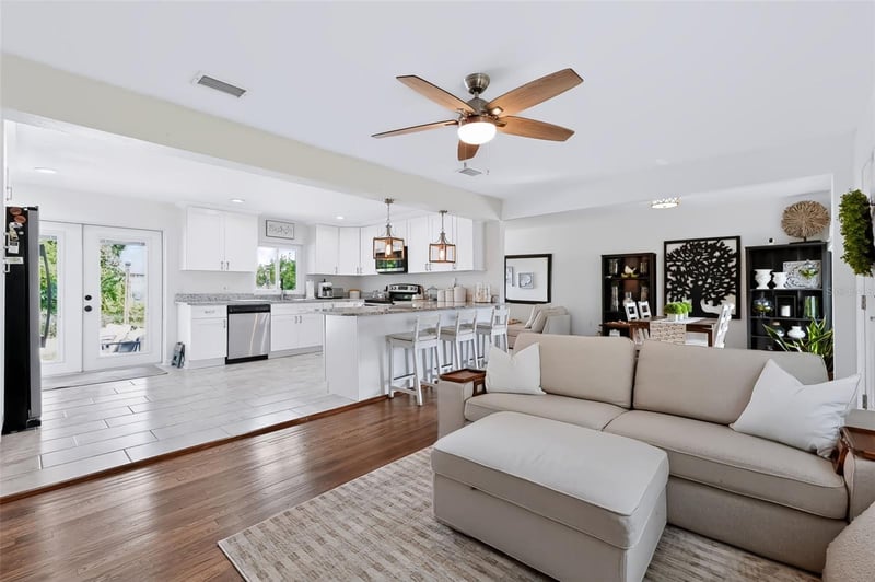 615 Brookside Dr, Clearwater, FL 33764
