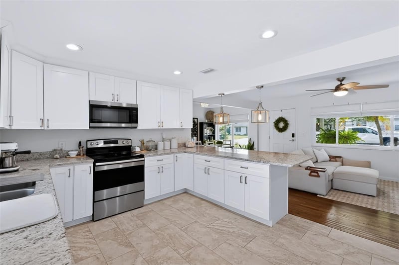 615 Brookside Dr, Clearwater, FL 33764