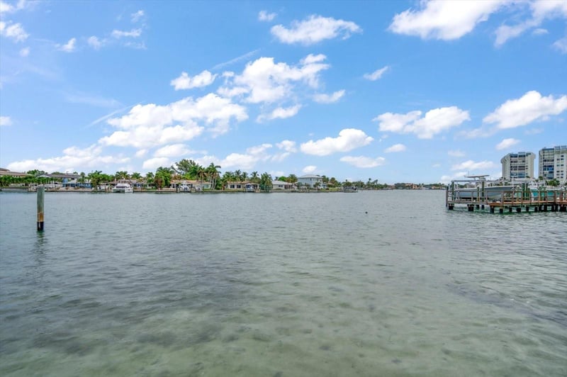 115 99th Ave, Treasure Island, FL 33706