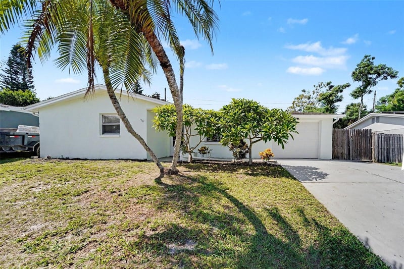 1539 Plum Tree Rd, Holiday, FL 34690