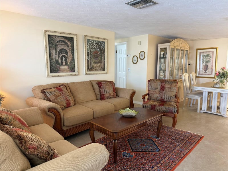 3914 Carioca Rd, Holiday, FL 34691