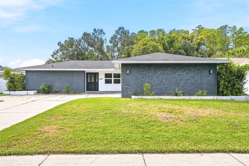 4206 Windtree Dr, Tampa, FL 33624