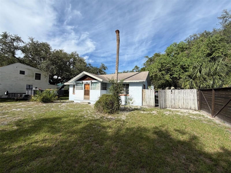6028 S 2nd St, Tampa, FL 33611
