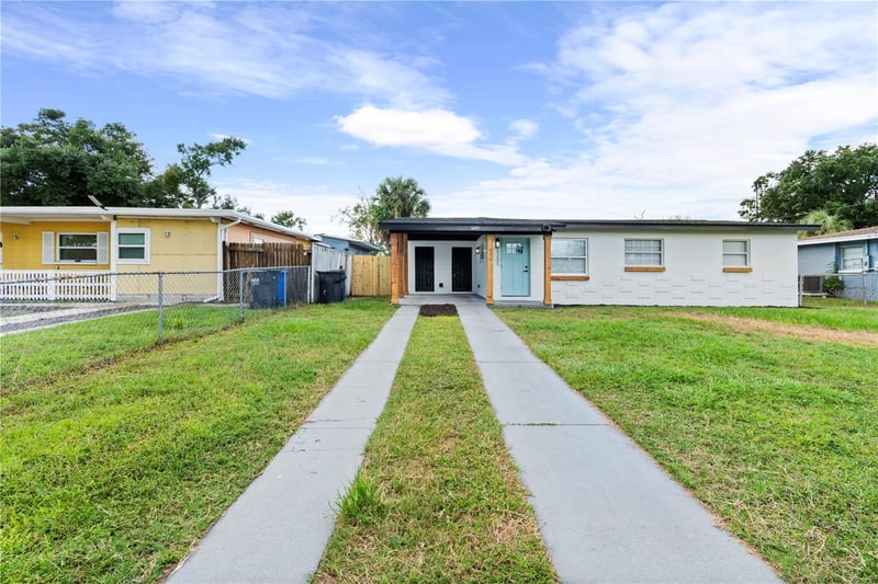 5205 S 82nd St, Tampa, FL 33619