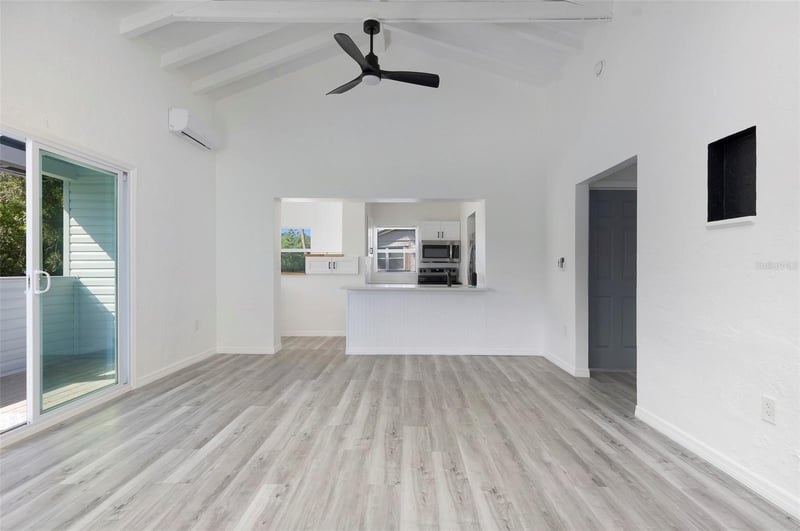 2230 E Harbor Dr S, St Petersburg, FL 33705