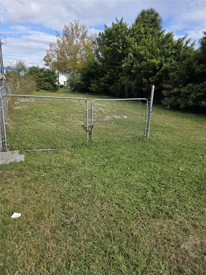 5620 Van Doren Ave, New Port Richey, FL 34652