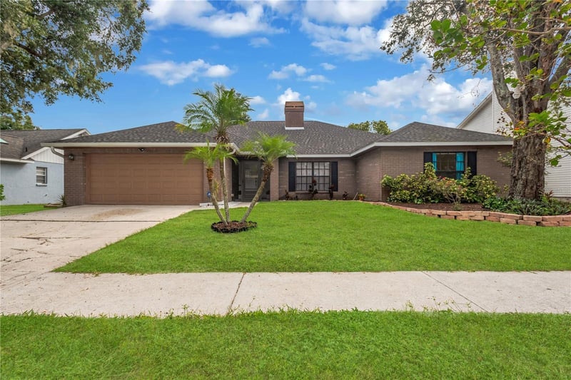 1447 Monte Lake Dr, Valrico, FL 33596