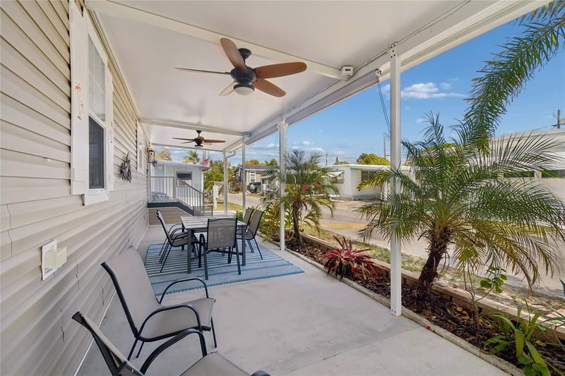 4700 67th Way N #55, St Petersburg, FL 33709