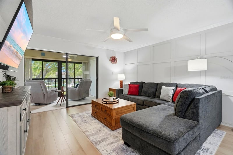 2700 Nebraska Ave #2-203, Palm Harbor, FL 34684