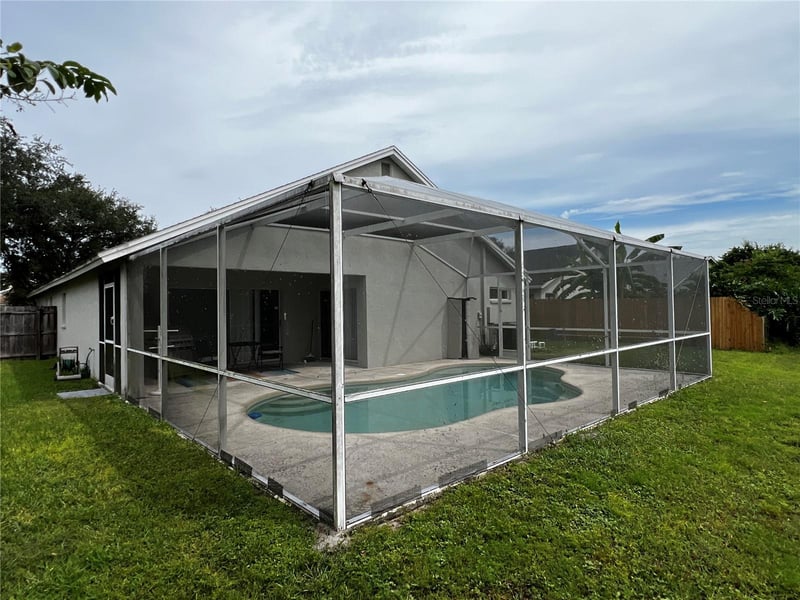 27606 Sky Lake Cir, Wesley Chapel, FL 33544